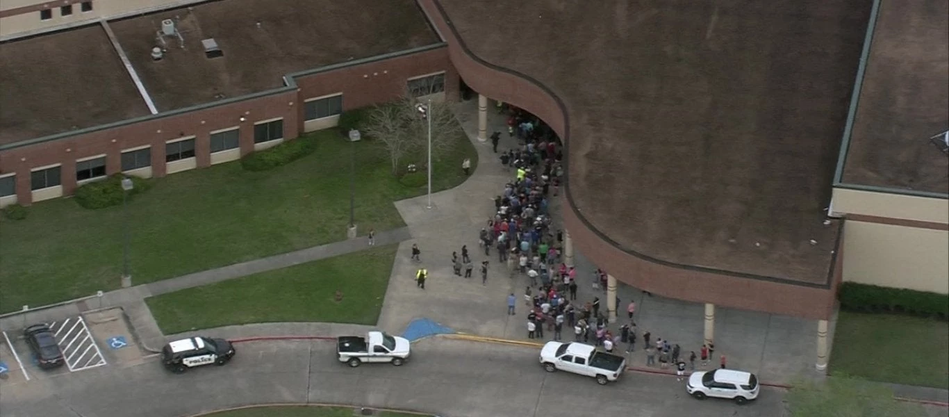 ΗΠΑ: Ένοπλος άνοιξε πυρ σε σχολείο του Τέξας! (Βίντεο)